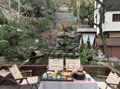 SECLUSION|雪晴集人文半山民宿(凤凰古城店)图片