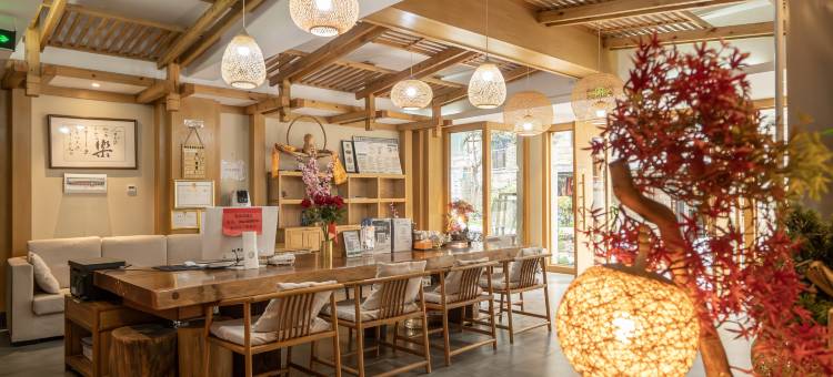 栖云美宿酒店(香格里拉镇稻城亚丁景区店)图片