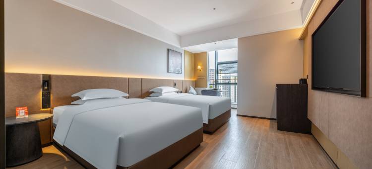 美豪丽致酒店(南宁朝阳广场地铁站三街两巷店)图片