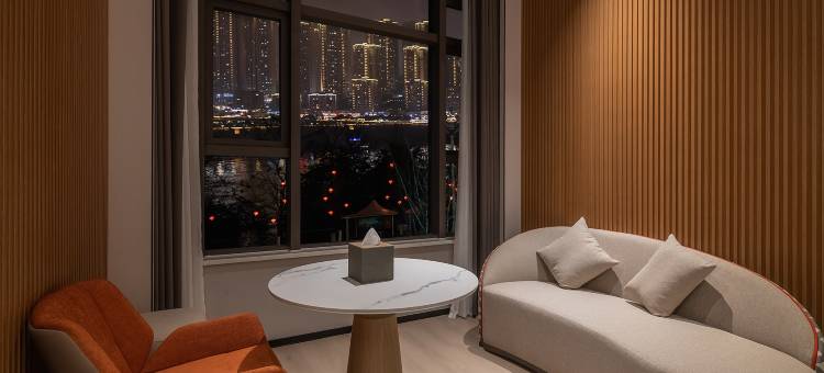 重庆南滨路智选假日酒店(长嘉汇弹子石老街店)图片