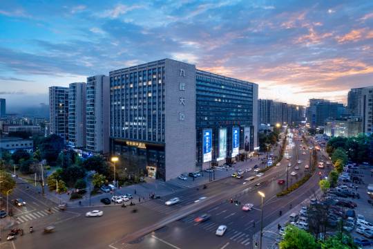 CULTURE时光回未酒店(成都武侯红牌楼地铁站店)