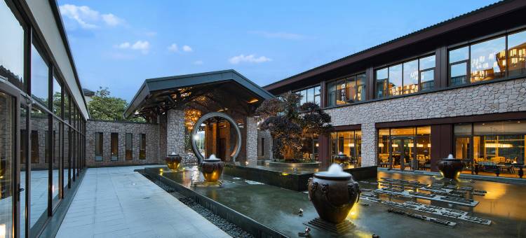 莫干山久祺雷迪森庄园图片