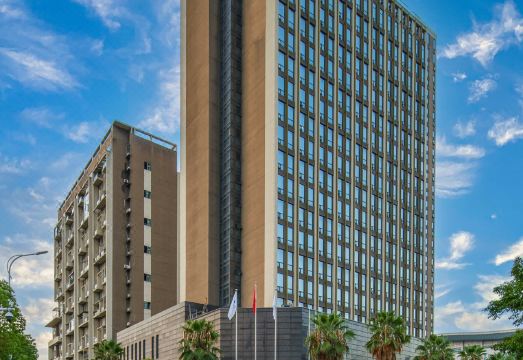 沃尔顿铂雅云境酒店（赣州市政中心万象城店）外景图