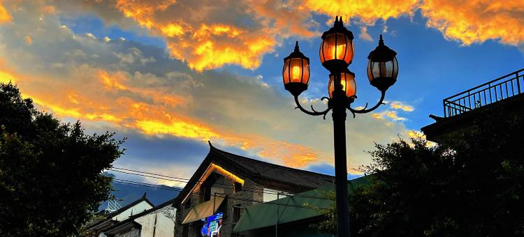 阿鹏金花客栈(大理古城人民路店)图片