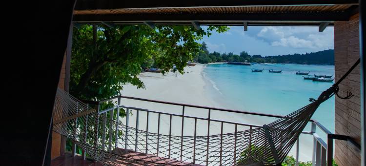查里纳山海滩度假村(Chareena Hill Beach Resort)图片