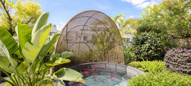 弥勒宝丽温泉酒店(湖泉生态园锦绣花街店)图片