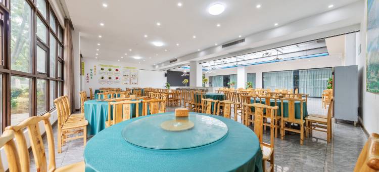 峨眉山钰扁鹊酒店(峨眉山高铁站报国寺店)图片