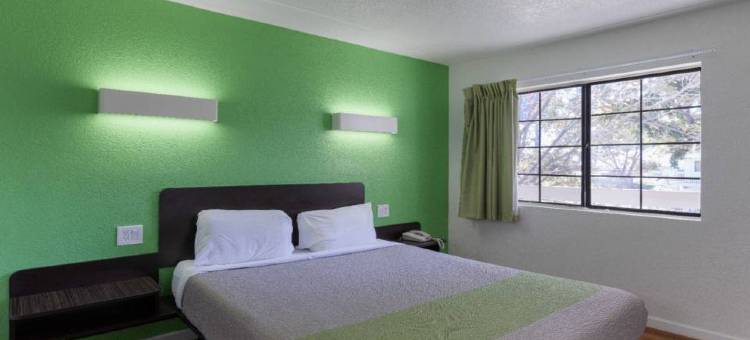 巴斯托6号汽车旅馆(Motel 6 Barstow, CA)图片