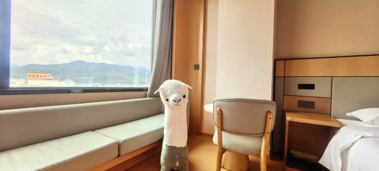 嘉隆国际酒店(孟定镇中缅街店)图片