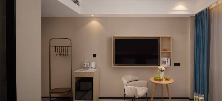 栀子轻居酒店(掇刀区政府店)图片