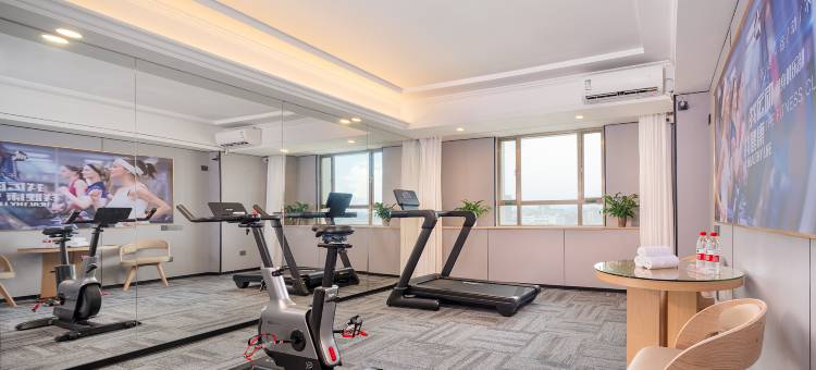 维也纳酒店(东莞长安站步步高店)图片