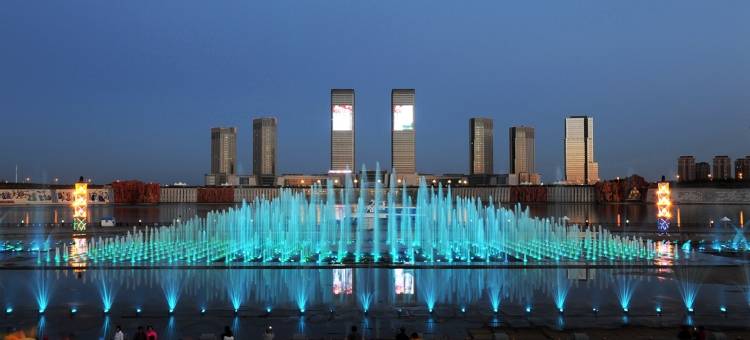 艺龙安云酒店(鄂尔多斯市政府会展中心店)图片