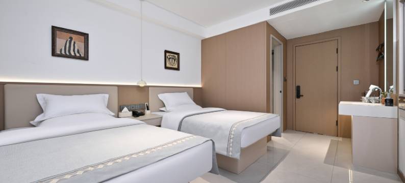 云居雅舍民宿(大同古城百盛购物中心店)图片