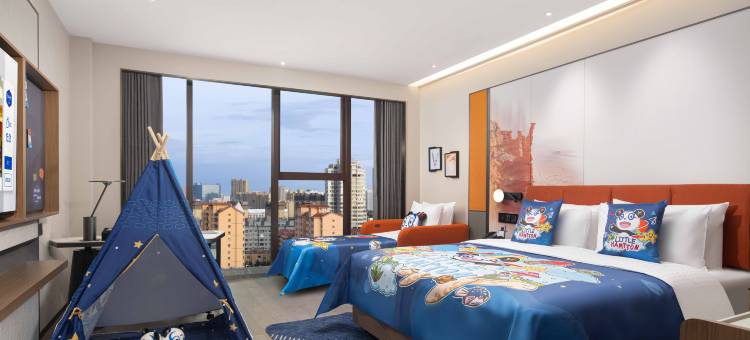 哈密高铁站希尔顿欢朋酒店图片