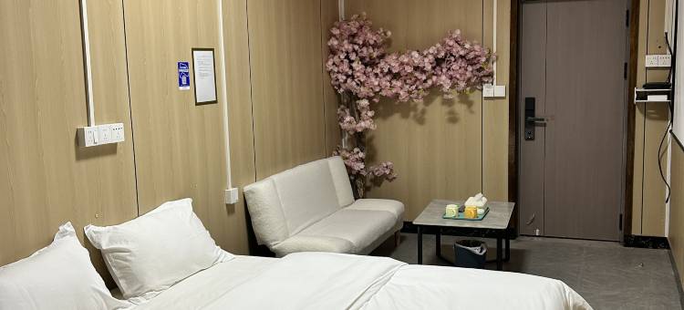 时光漂留民宿(清远大学城店)图片
