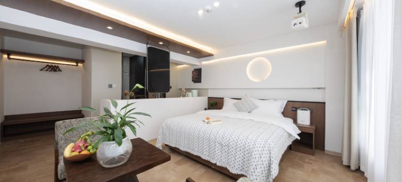 香格里拉•忘归智能供氧民宿(独克宗古城大佛寺转经筒店)图片