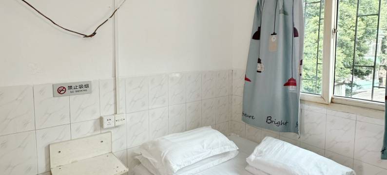 广州棠溪招待所(三元里地铁站店)图片