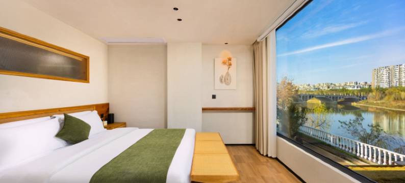 黄山屯溪上街上行江景度假民宿(屯溪老街店)图片