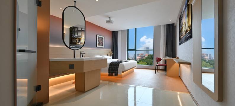 花云居一号观景酒店(信阳火车站天润广场店)图片