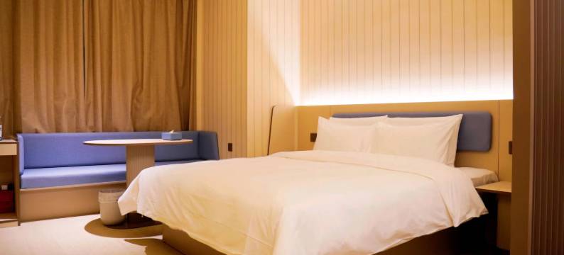 濮阳县华庭酒店(上亿广场店)图片