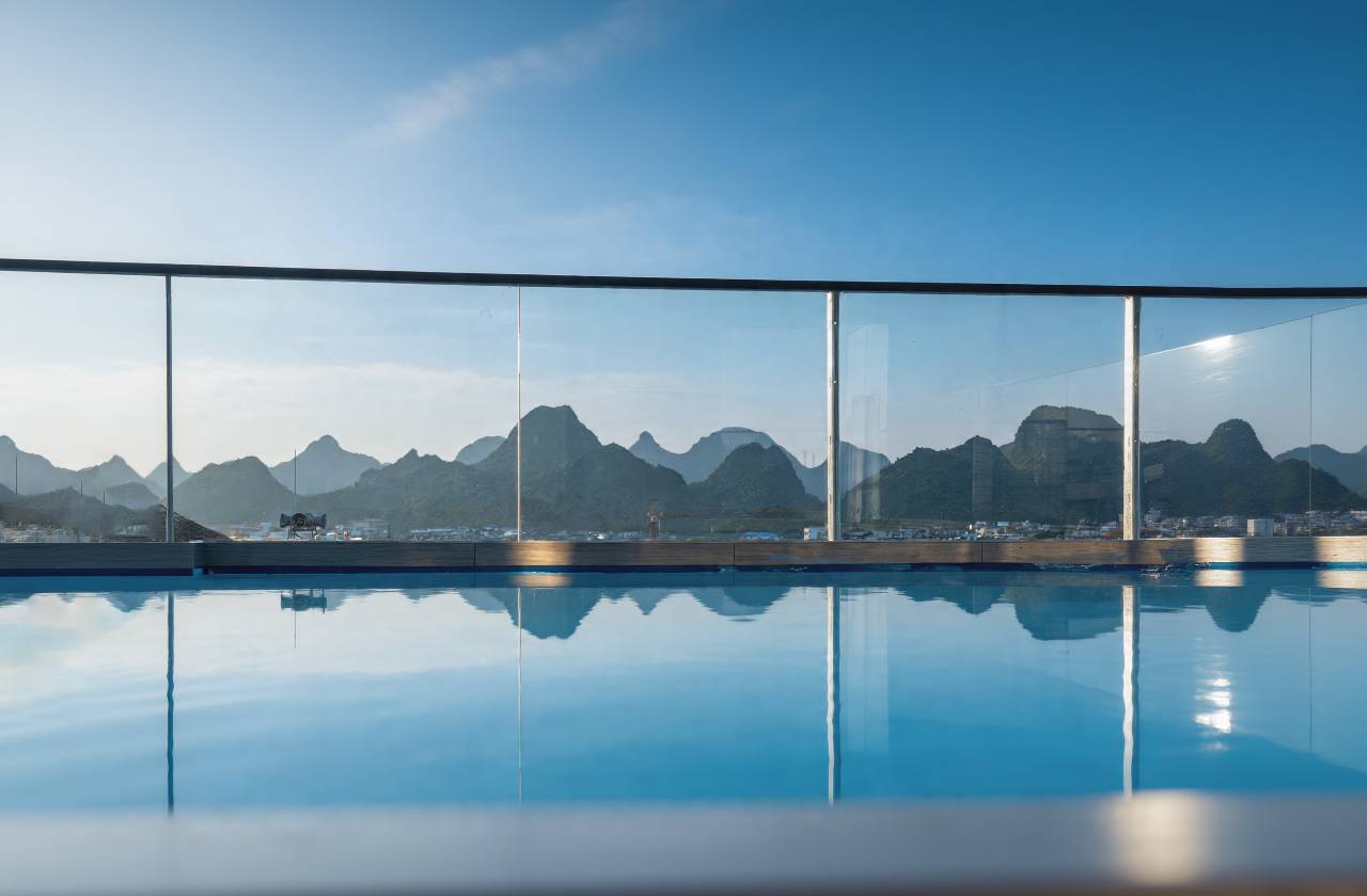 丽呈潮控酒店(桂林象鼻山景区两江四湖店)图片