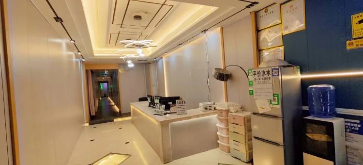 橙开酒店(司门口黄鹤楼地铁站店)图片