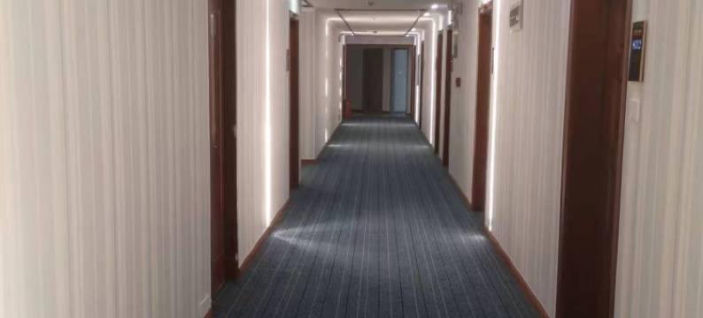 渔家厨坊酒店(钟家村拦江路地铁站店)图片