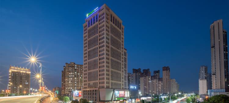 南昌智选假日酒店(青山湖风景区八一广场店)图片