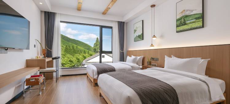 安吉愚舍·溯溪星空泳池亲子度假美宿(余村两山景区店)图片