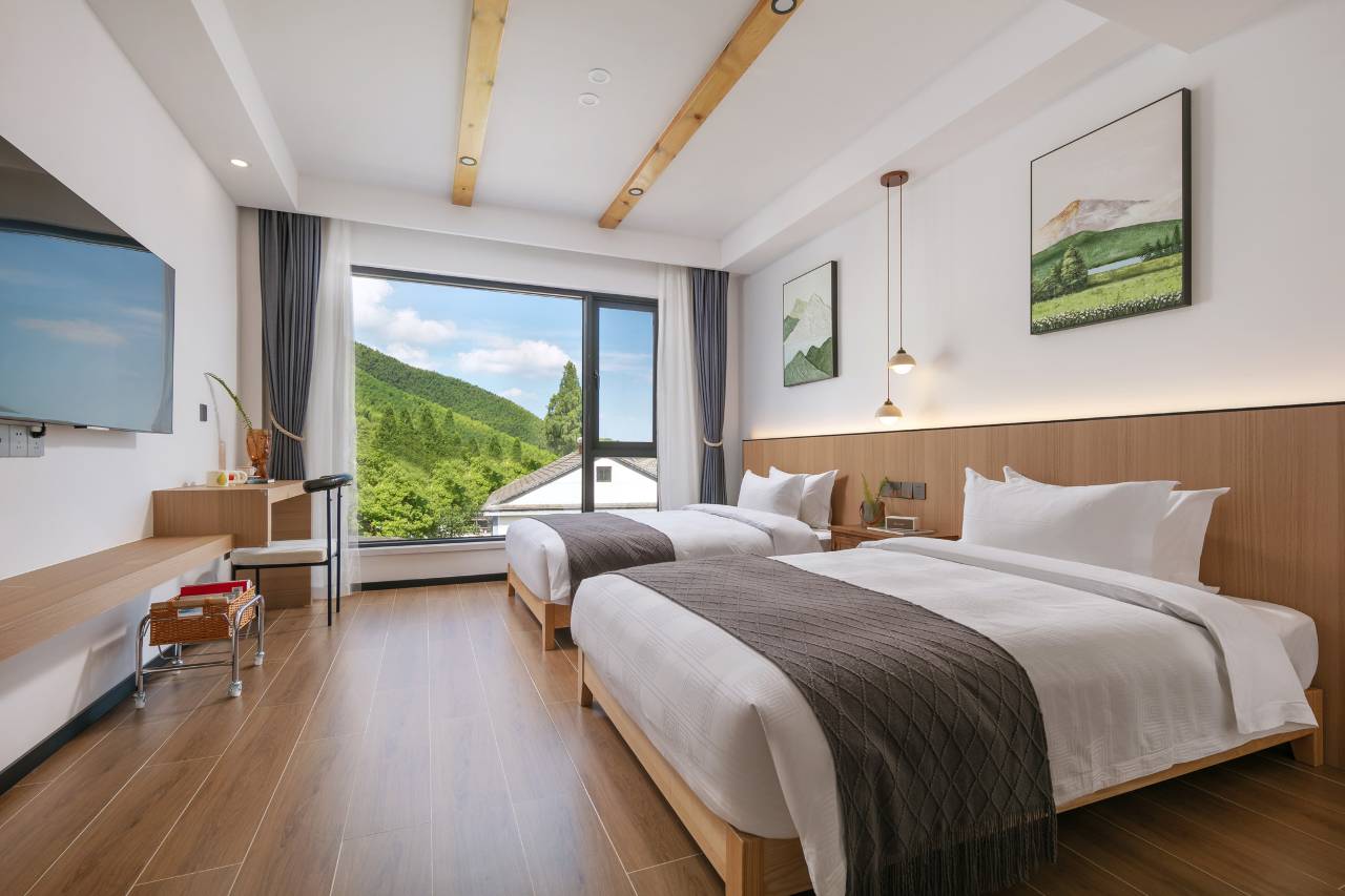 安吉愚舍·溯溪星空泳池亲子度假美宿(余村两山景区店)图片