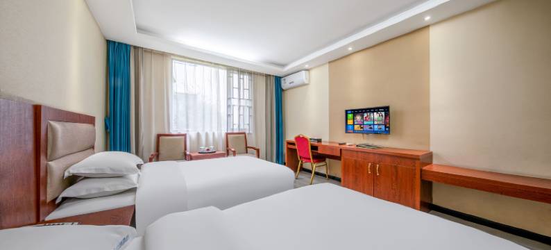 昆明云瑞假日酒店(昆明新亚洲体育城地铁站店)图片