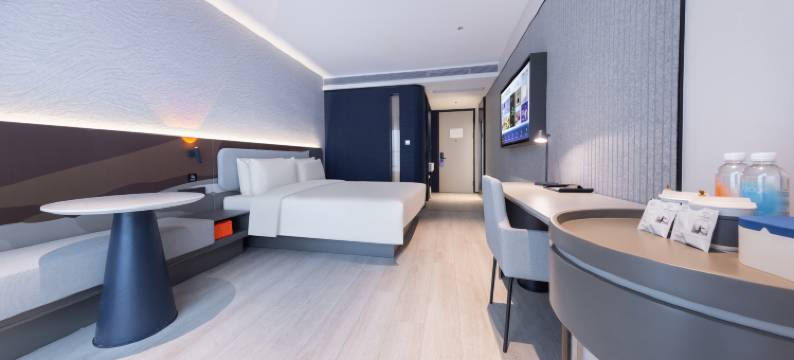 武汉汉口火车站南广场轻居酒店图片