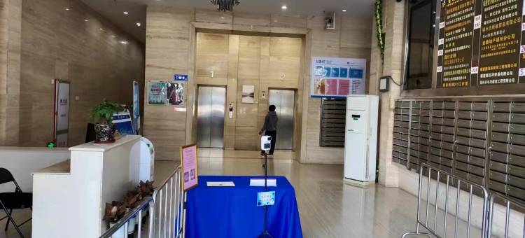 轻享·轻奢美宿(台江金融街万达店)图片