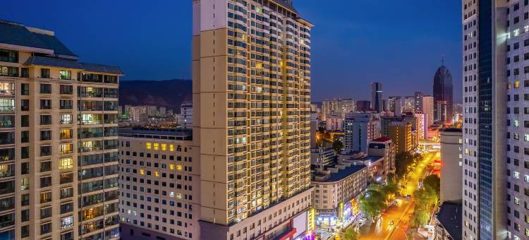 西宁力盟步行街人民公园丽呈睿轩酒店图片