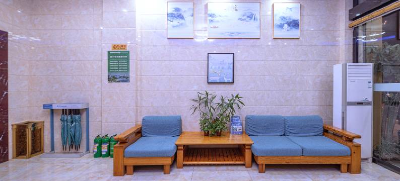 西站便捷酒店(南宁西乡塘客运站地铁站店)图片