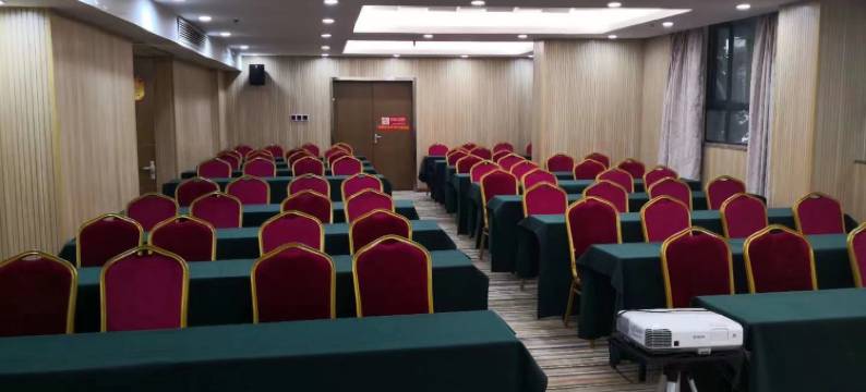 汤池锦悦酒店(武汉科技大学青山校区建设二路地铁站店)图片