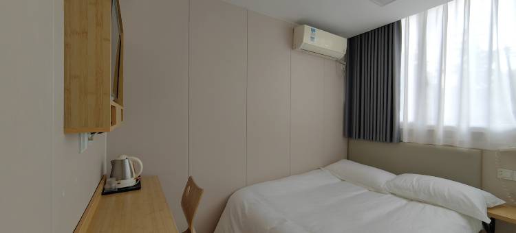 布丁酒店(上海莘庄地铁站店)图片