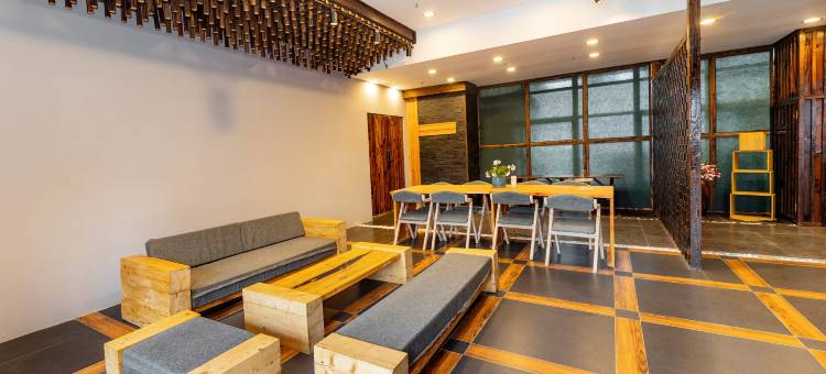 良栖未来酒店(淮南商贸广场店)图片