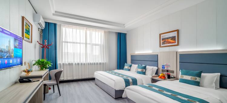 乌兰布统赫隆假日酒店图片