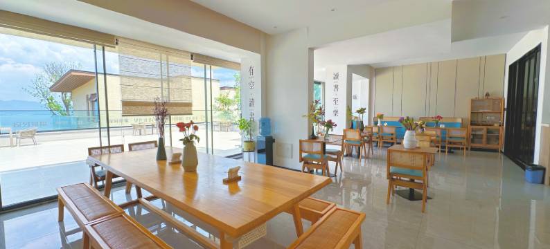 住在·书里湖景民宿图片