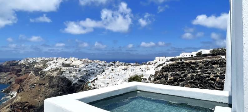 伊凯斯圣托里尼酒店(IKIES Santorini)图片