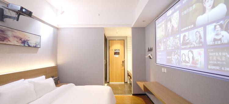 云梦主题酒店(赣州大学城店)图片