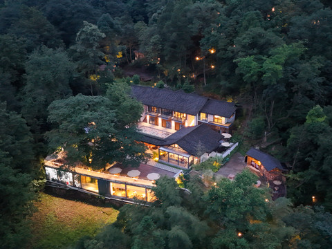 青城山就溪坡·山涧竹林私汤民宿