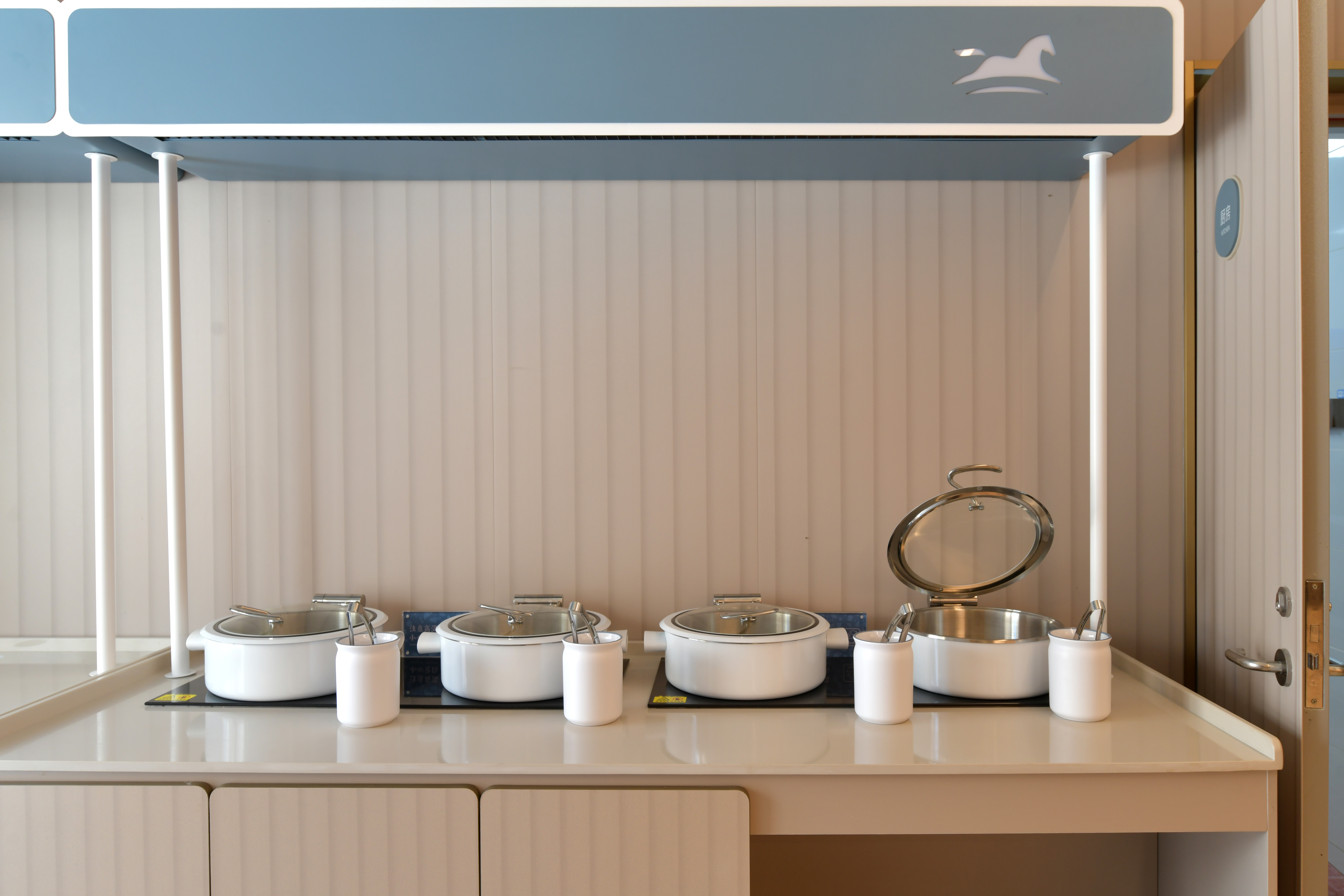 HanTing Hotel (Xi'an Beidajie Crossroad) Over view