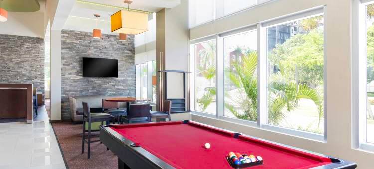 坎佩切卡门城万怡酒店(Courtyard Ciudad del Carmen Campeche)图片