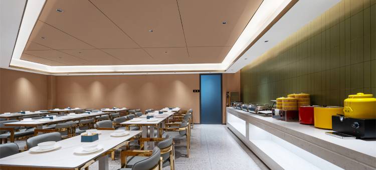 IU酒店(南阳师范学院卧龙岗景区游客服务中心店)图片