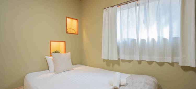 【大国町】独栋，3卧2浴，4分钟走到车站，2分钟电车直达难波(Villa, 3bd/2ba, 4 min walk to station, 2 min tram to Namba/Shinsaibashi, direct airport , max 8ppl)图片