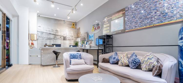 速8酒店(温州五马街大南门店)图片