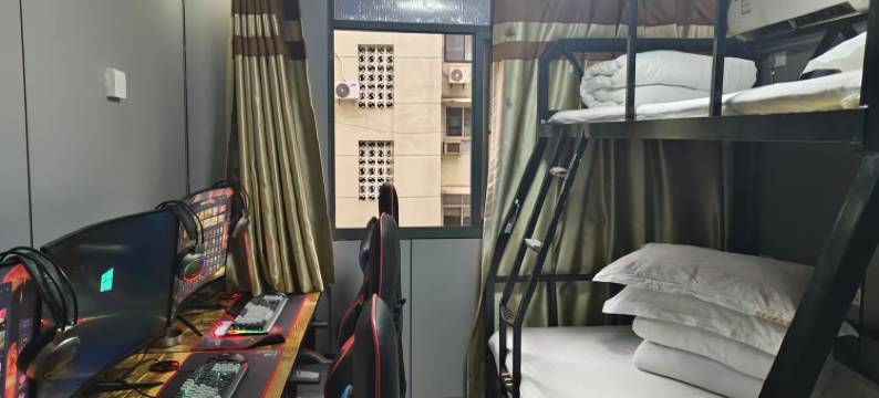雷神电竞民宿(光谷广场店)图片