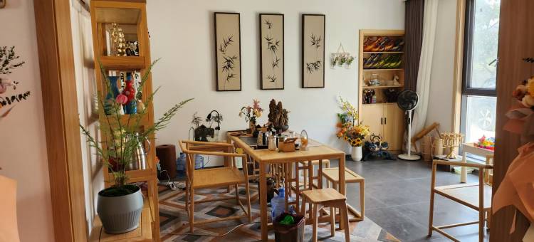 逺山霁月民宿图片